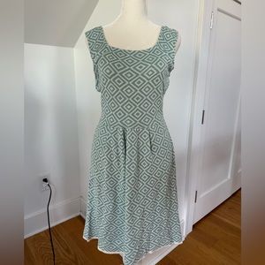 Blue patterned stretchy dress